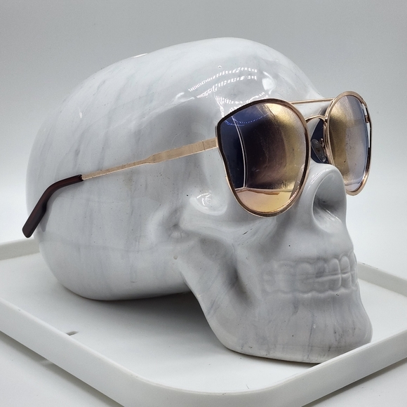 Quay Multi Colour Mirror Len Gold Tone Oversized Sunglasses - Picture 10 of 16